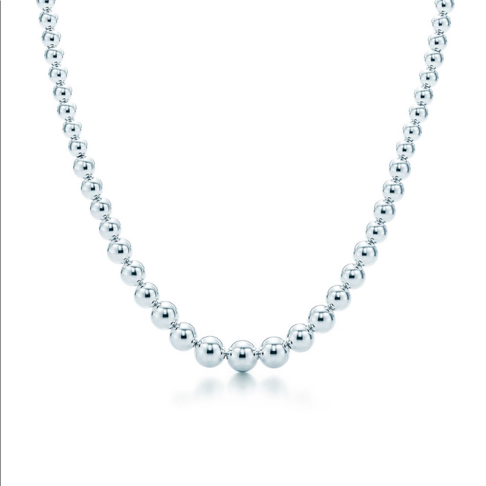 Tiffany & Co HardWear
Graduated Ball Necklace